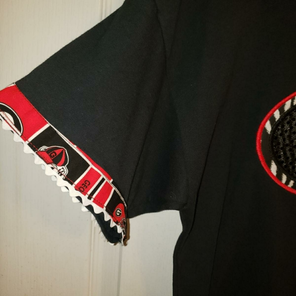 NWOT Georgia Bulldogs Shirt w Hair Tie - Picture 3 of 6